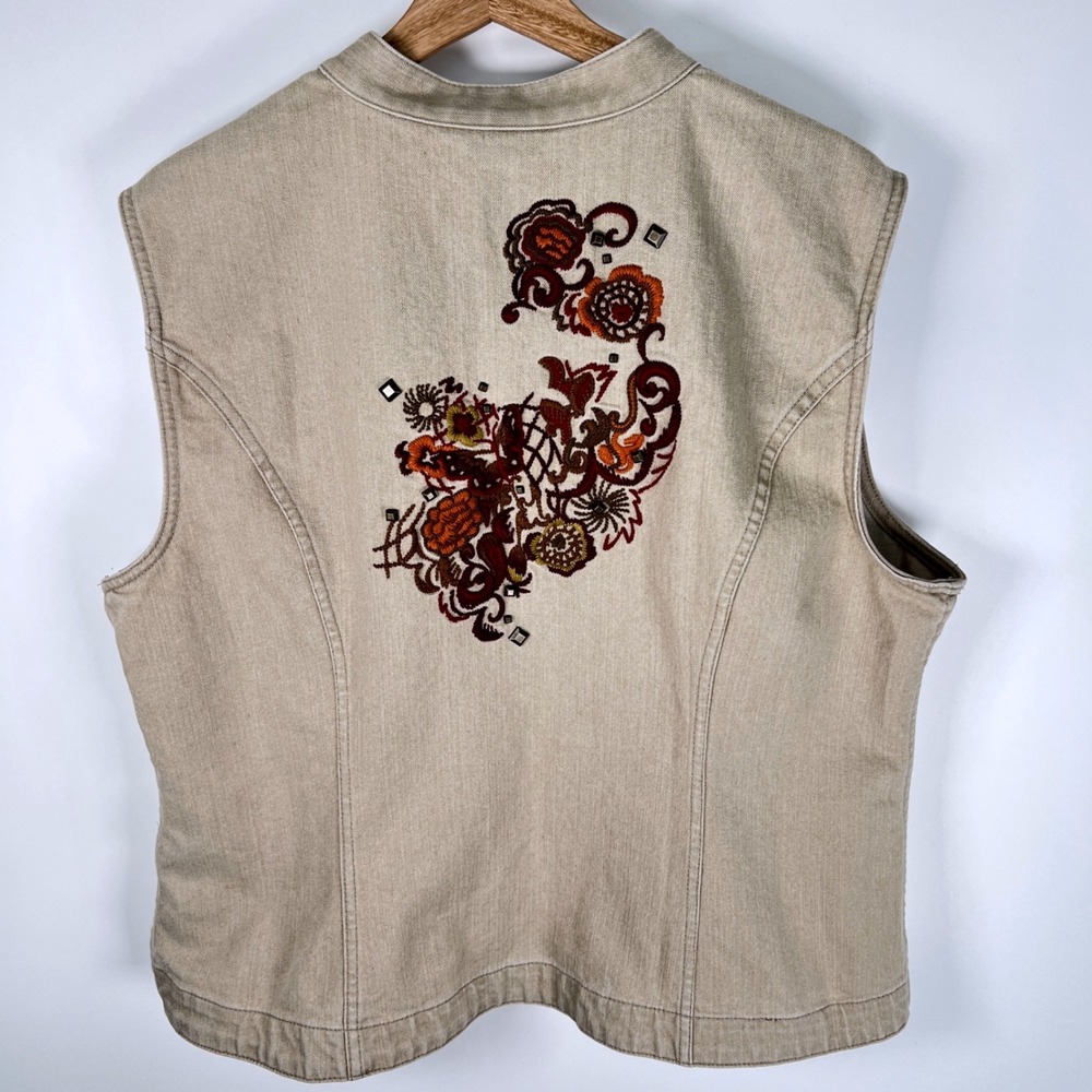 Christopher Banks Tan Denim Vest Embroidered Floral Butterfly Studded Size XL - Picture 12 of 14